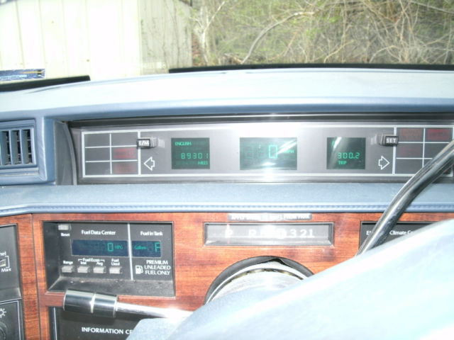 1992 Cadillac DeVille - photo 10