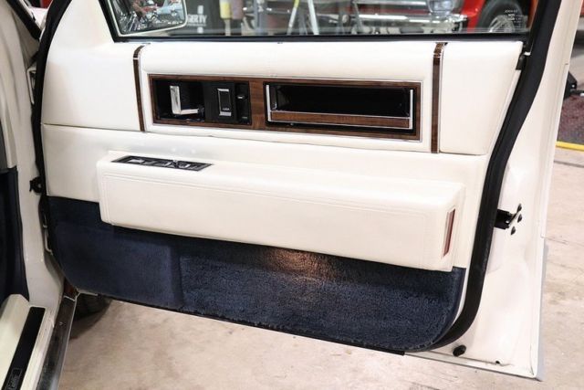 1992 Cadillac DeVille -- - photo 12