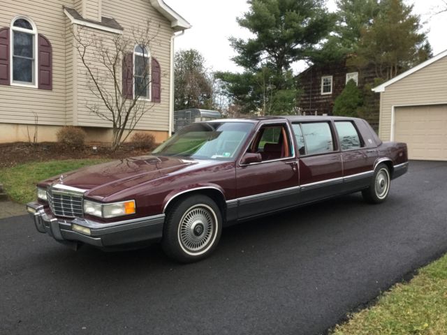 1992 Cadillac DeVille S & S Coach 6 Door Stretch Limousine - photo 2