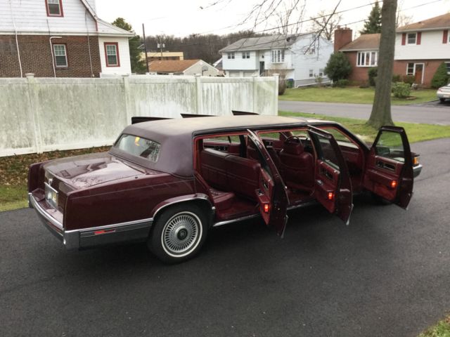 1992 Cadillac DeVille S & S Coach 6 Door Stretch Limousine - photo 8