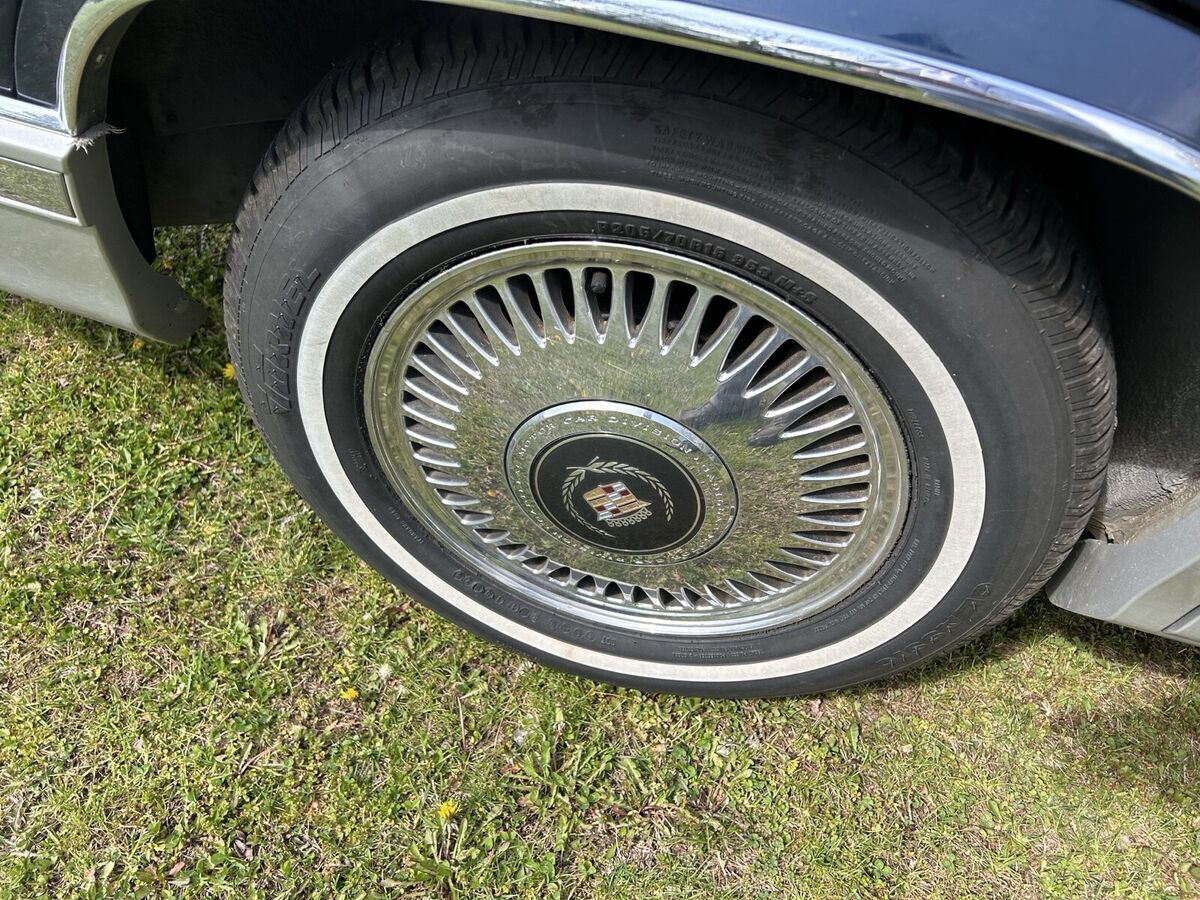 1992 Cadillac DeVille - photo 11