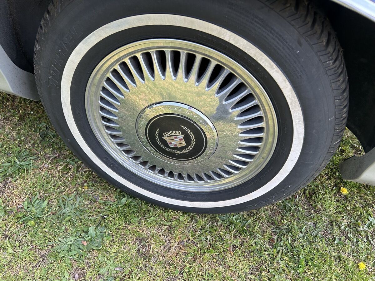 1992 Cadillac DeVille - photo 13