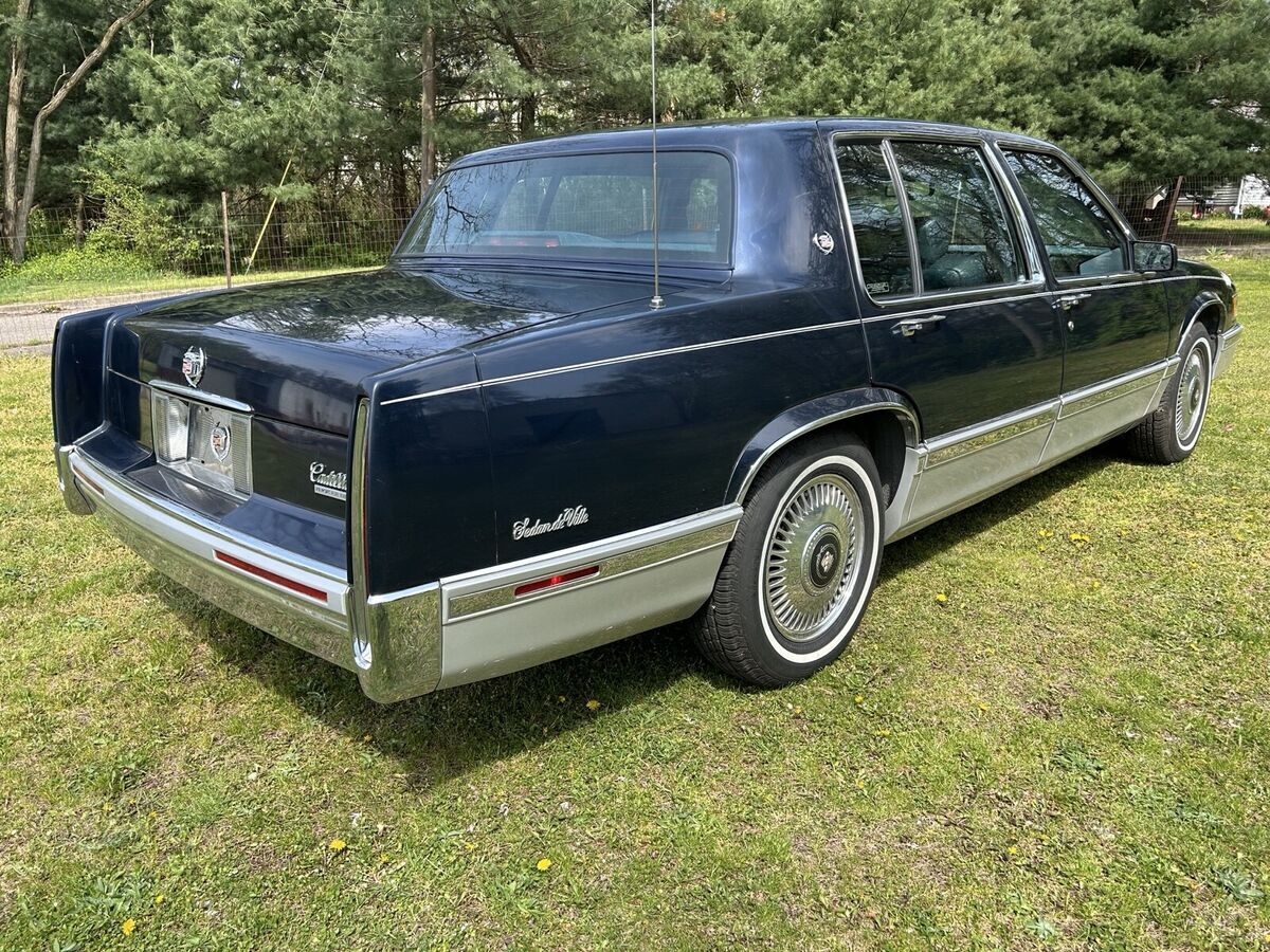 1992 Cadillac DeVille - photo 5