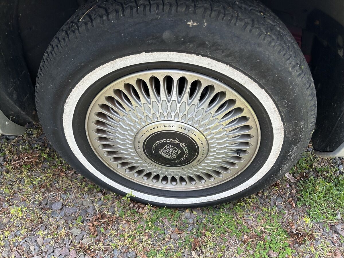 1992 Cadillac DeVille - photo 10