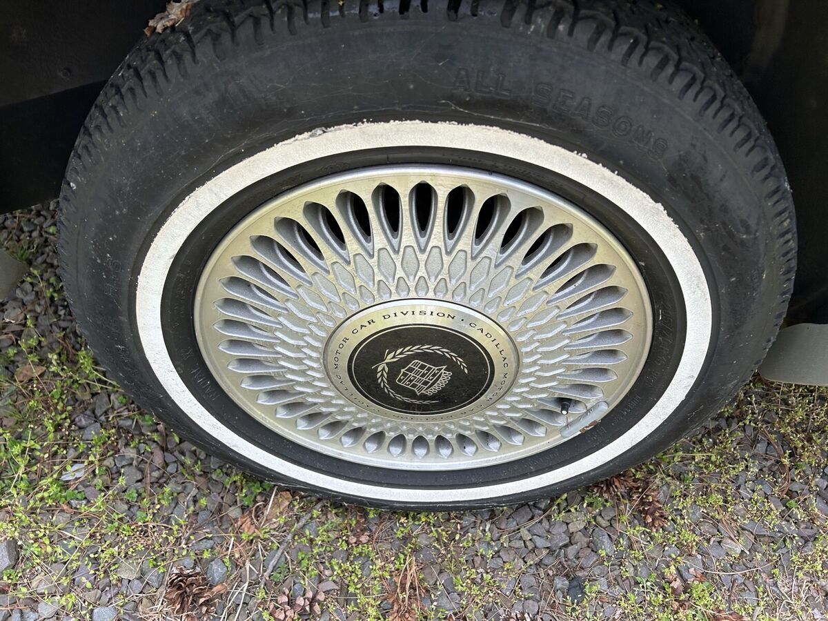 1992 Cadillac DeVille - photo 11