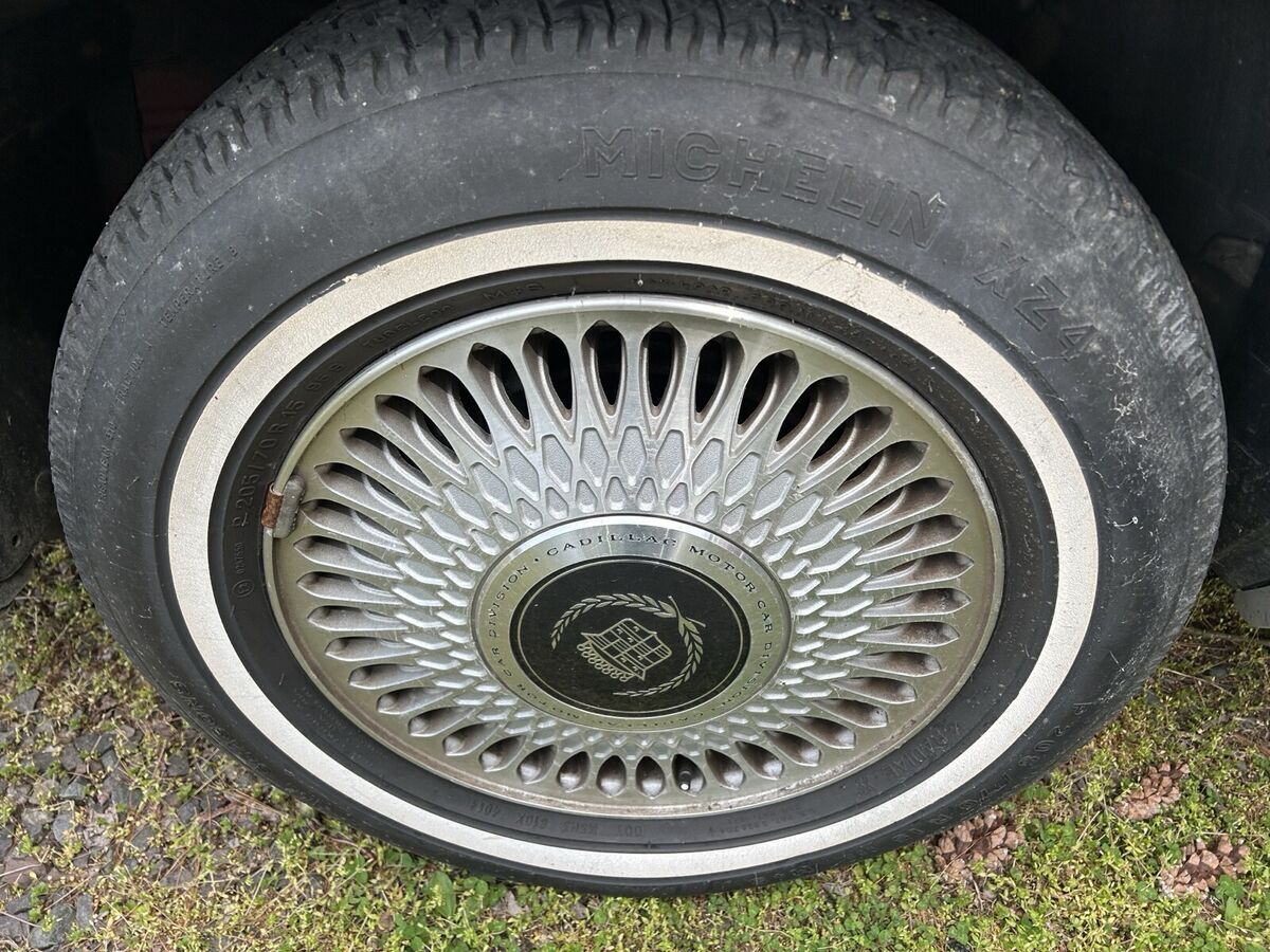 1992 Cadillac DeVille - photo 9