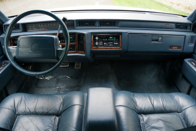 1992 Cadillac DeVille 65K Mile 4.9L NO RESERVE AUCTION SEE YouTube VIDEO - photo 3