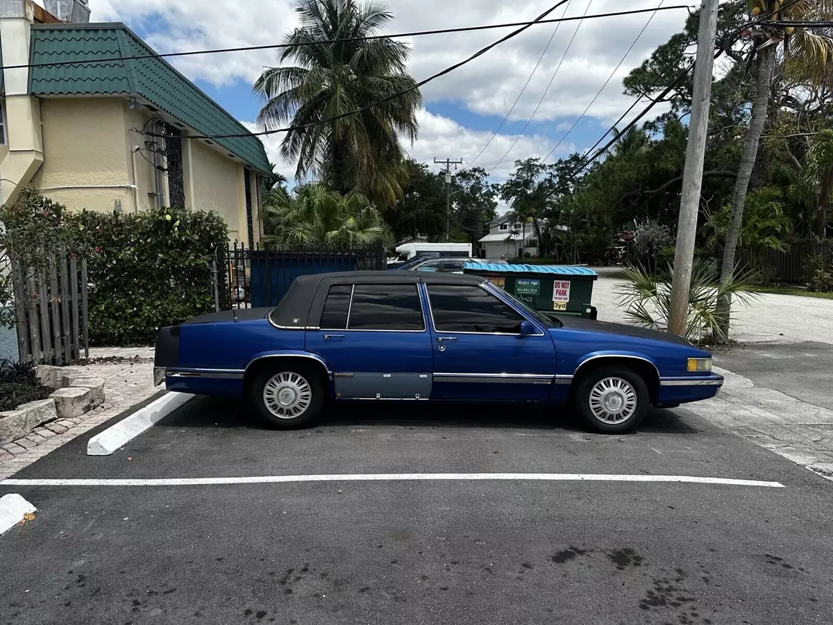 1992 Cadillac DeVille Sedan Blue 1992 Cadillac DeVille