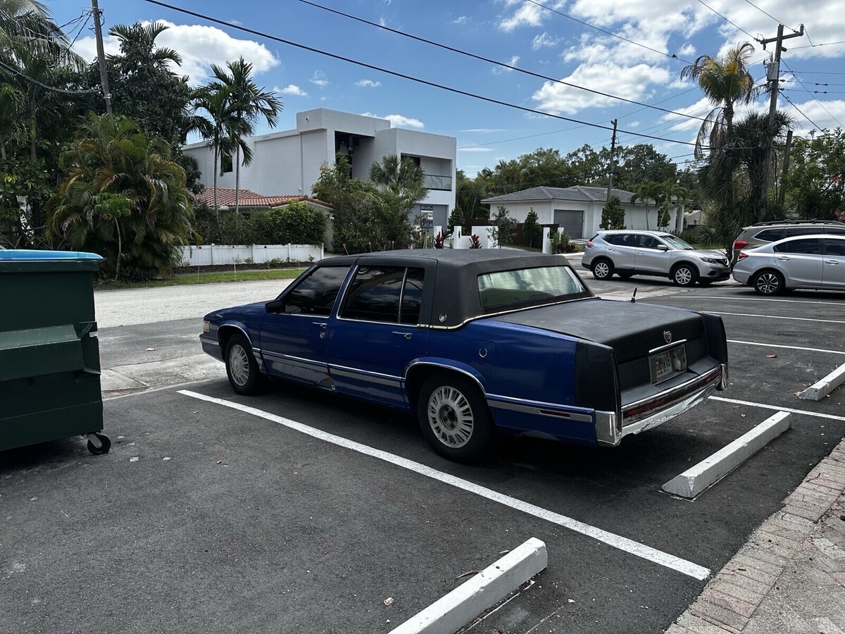1992 Cadillac DeVille - photo 2