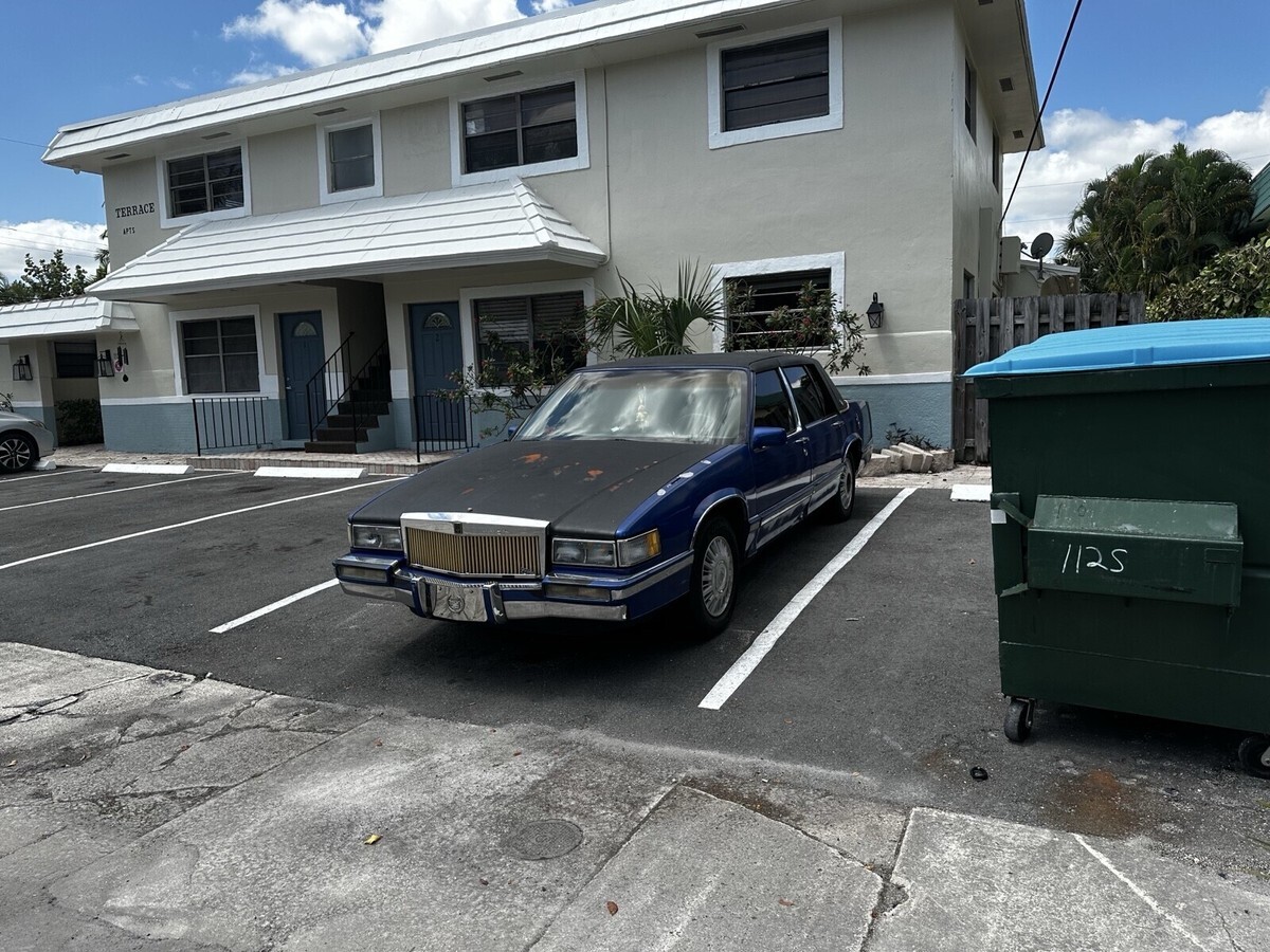 1992 Cadillac DeVille - photo 3