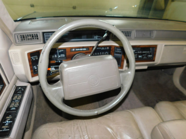 1992 Cadillac DeVille - photo 9