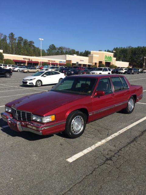 1992 Cadillac DeVille Touring Sedan
