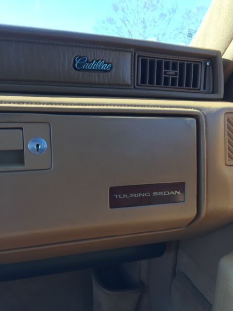 1992 Cadillac DeVille Touring Sedan - photo 7
