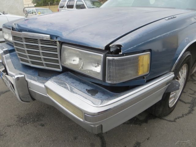 1992 Cadillac DeVille Base Sedan 4-Door - photo 7
