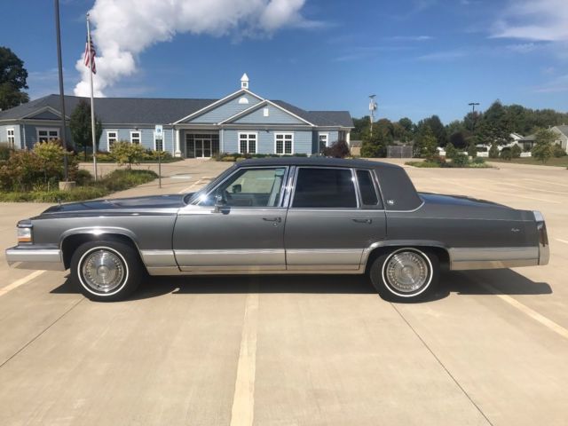 1992 Cadillac Fleetwood BROUGHAM - photo 3