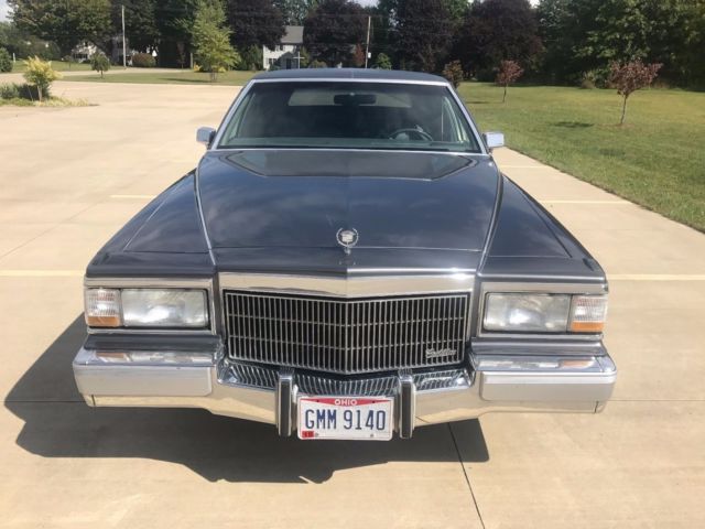 1992 Cadillac Fleetwood BROUGHAM - photo 8