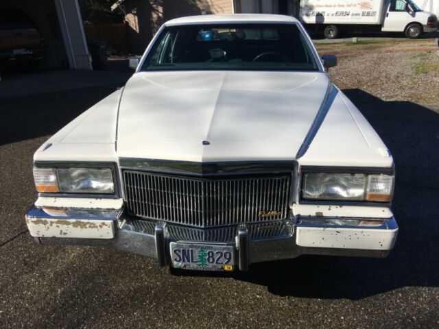 1992 Cadillac Brougham Brougham - photo 2