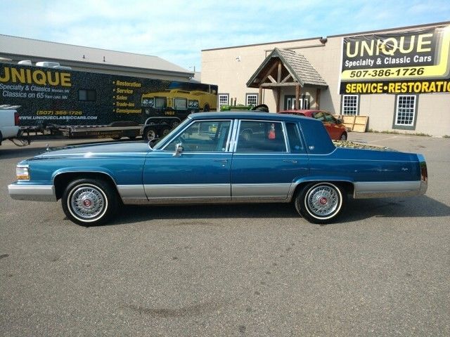 1992 Cadillac Fleetwood Brougham - photo 2
