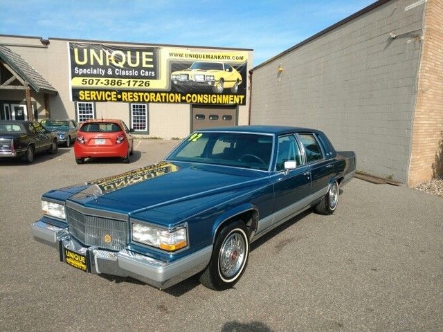1992 Cadillac Fleetwood Brougham - photo 3