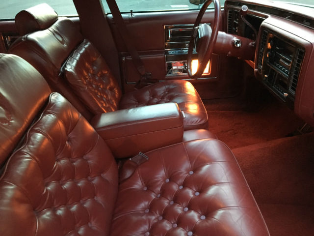 1992 Cadillac Brougham - photo 12