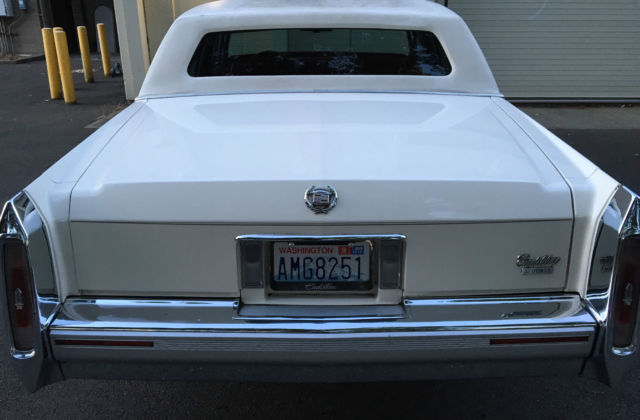 1992 Cadillac Brougham - photo 2
