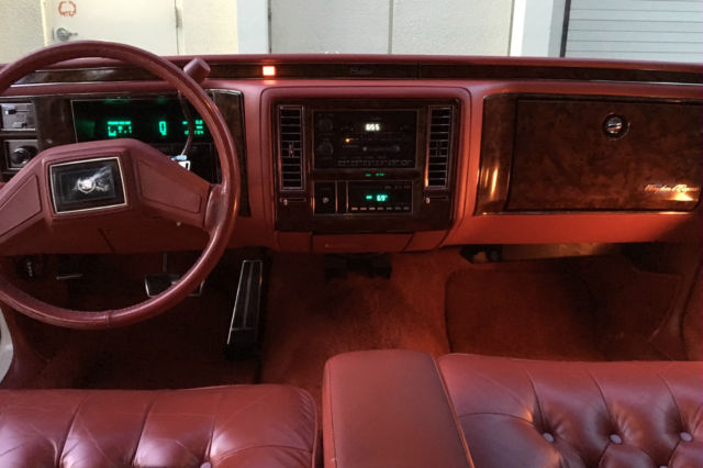 1992 Cadillac Brougham - photo 3