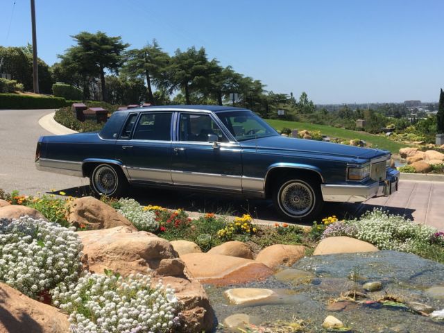 1992 Cadillac Fleetwood Brougham Last of the rear wheel drives no reserve !!!!!! 1992 Cadillac Brougham