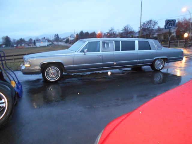 1992 Cadillac Fleetwood - photo 2