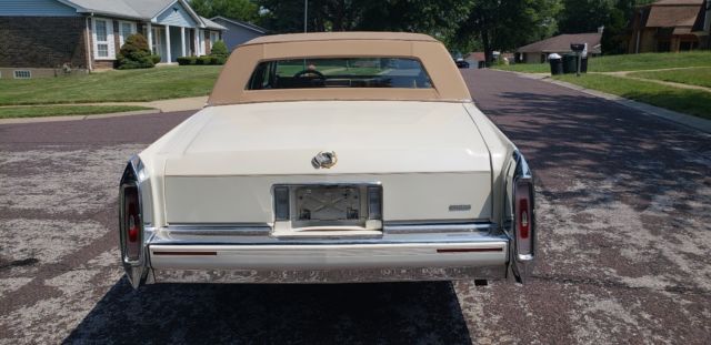 1992 Cadillac Fleetwood Brougham - photo 6