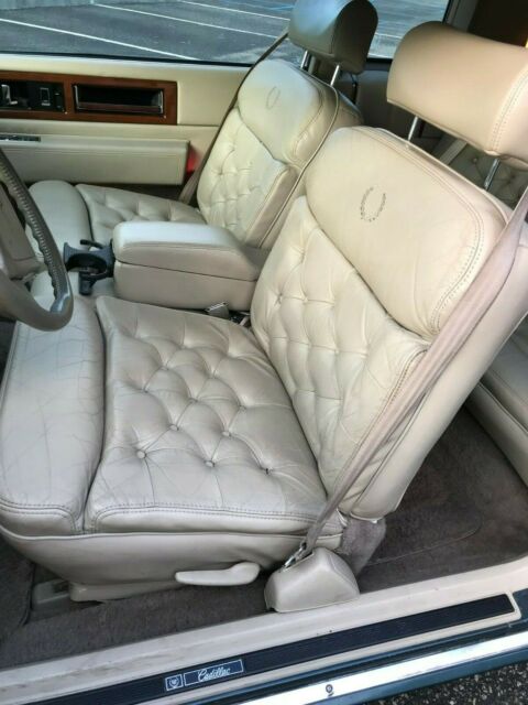 1992 Cadillac Fleetwood brougham - photo 11