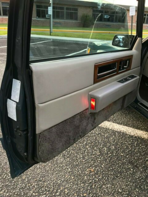 1992 Cadillac Fleetwood brougham - photo 12