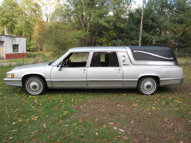 1992 Cadillac Other Fleetwood Hearse - photo 2