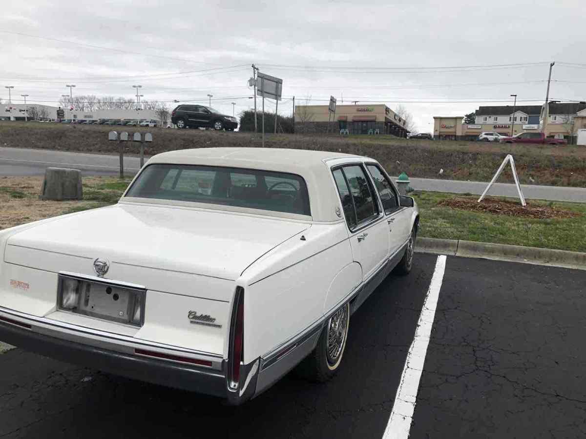 1992 Cadillac Fleetwood - photo 3