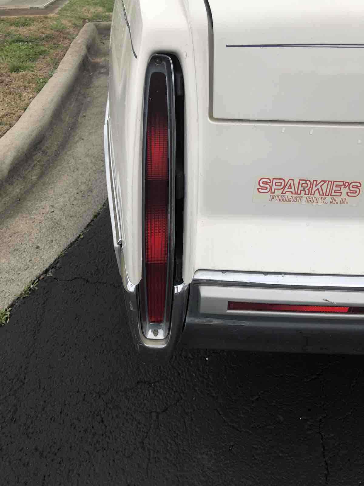 1992 Cadillac Fleetwood - photo 5