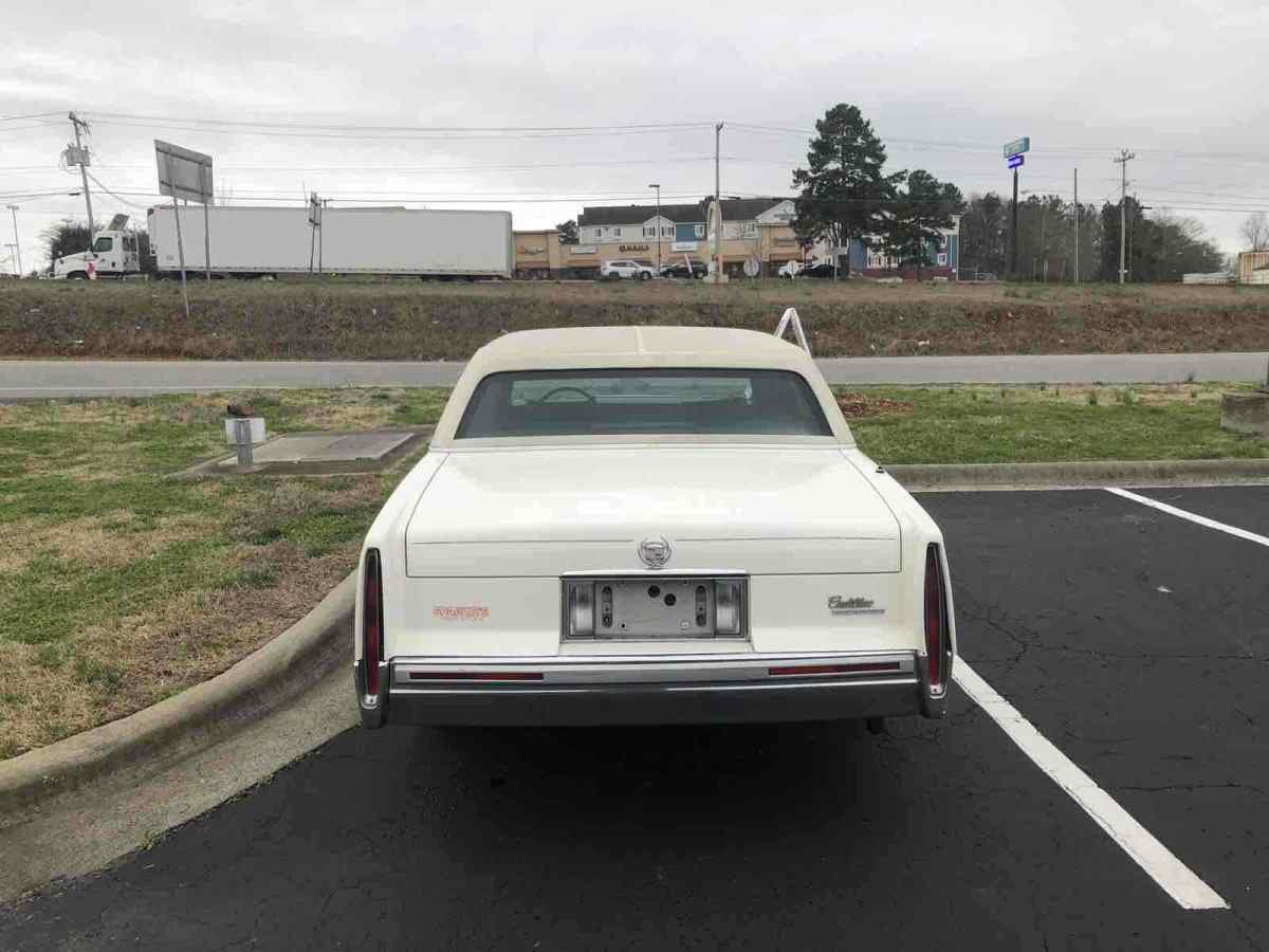 1992 Cadillac Fleetwood - photo 6