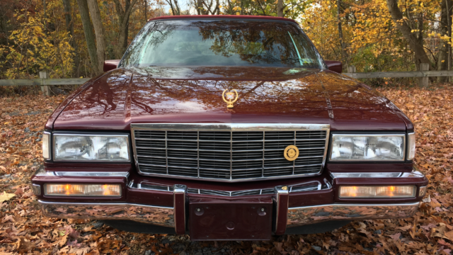 1992 Cadillac DeVille Sedan DeVille - photo 2