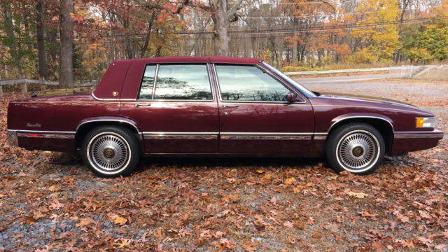 1992 Cadillac DeVille Sedan DeVille - photo 4