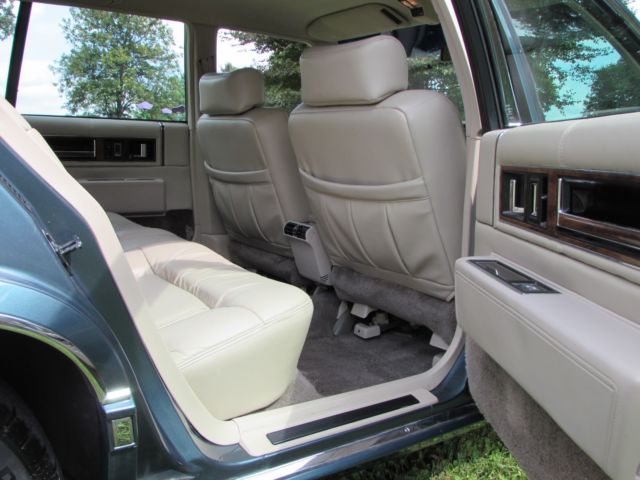 1992 Cadillac DeVille - photo 11