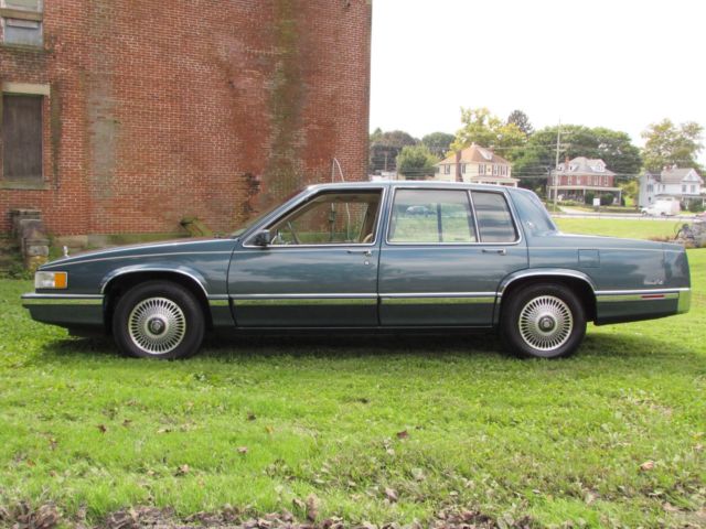 1992 Cadillac DeVille - photo 2