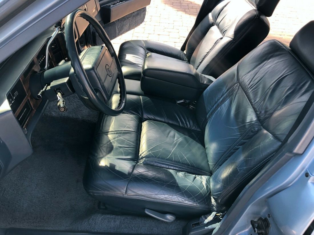 1992 Cadillac DeVille - photo 11