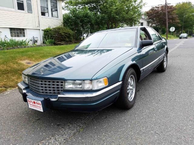 1992 Cadillac Seville Base 4dr Sedan Automatic 4-Speed FWD V8 4.9L Gasoline 1992 Cadillac Seville Base 4dr Sedan Sedan 4-Door Automatic 4-Speed