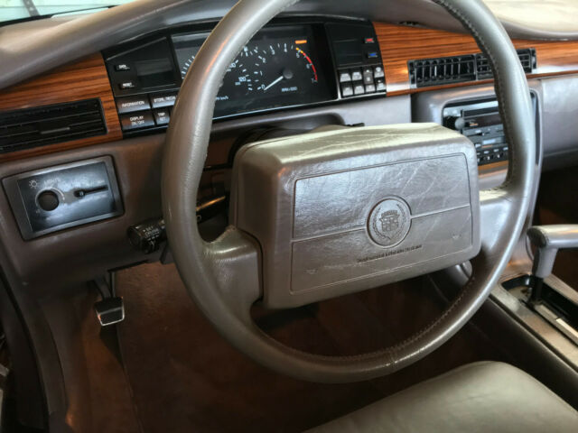 1992 Cadillac Seville - photo 11