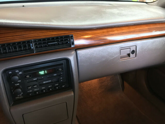 1992 Cadillac Seville - photo 13