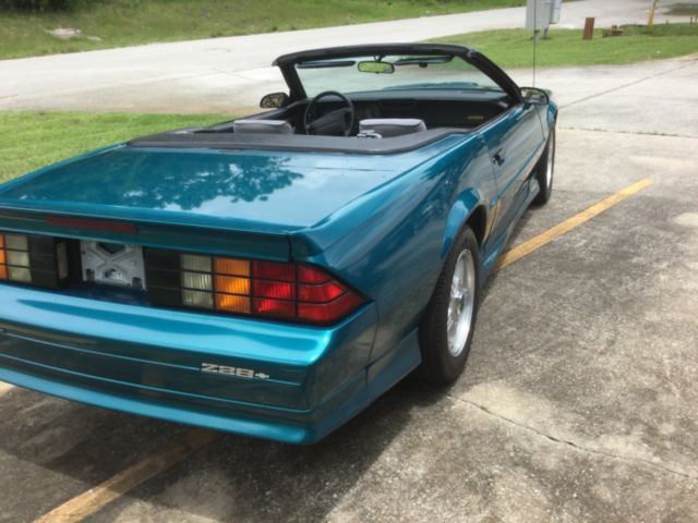 1992 Chevrolet Camaro Z28 - photo 2