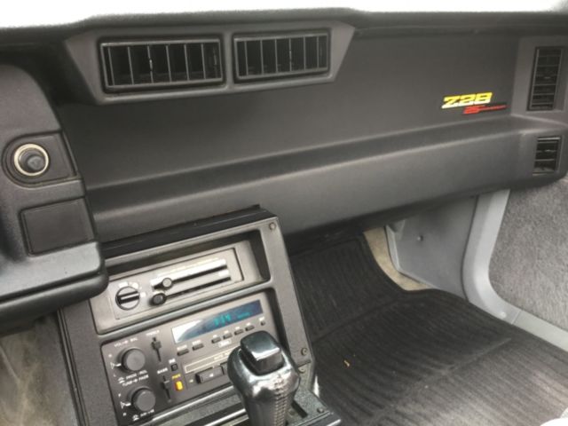 1992 Chevrolet Camaro Z28 - photo 6