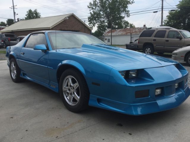 1992 Chevrolet Camaro Camaro - photo 2
