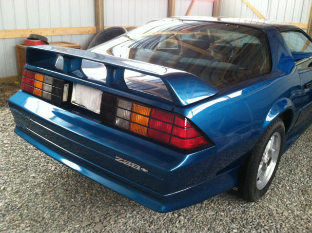 1992 Chevrolet Camaro 2 DOOR COUPE WITH T-TOPS - photo 6