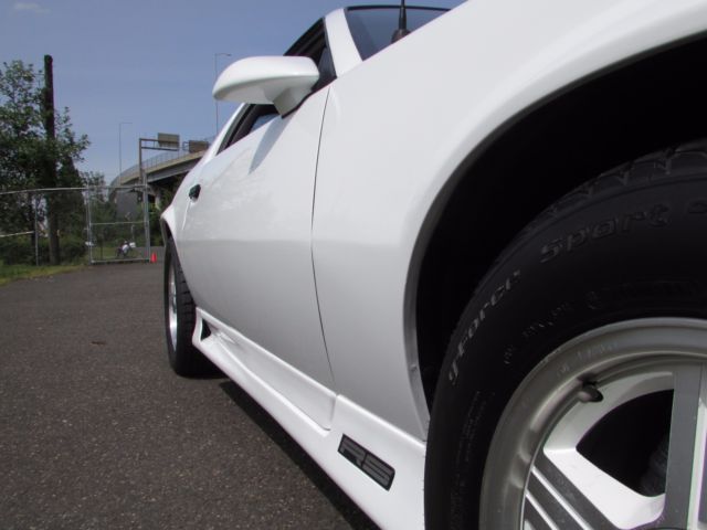 1992 Chevrolet Camaro - photo 2