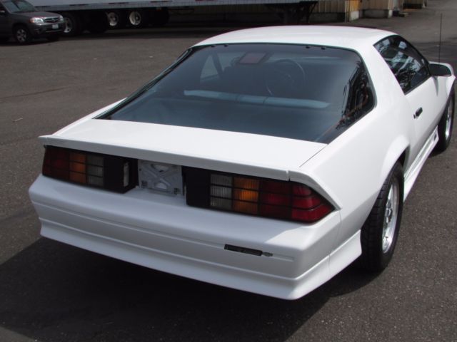 1992 Chevrolet Camaro - photo 3