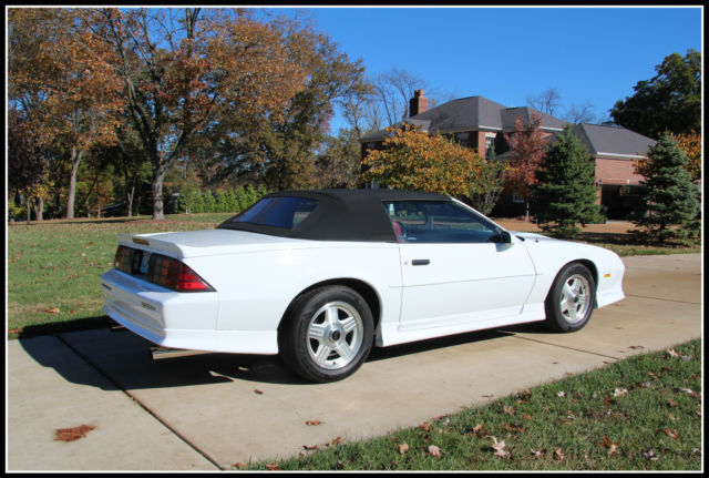 1992 Chevrolet Camaro - photo 12